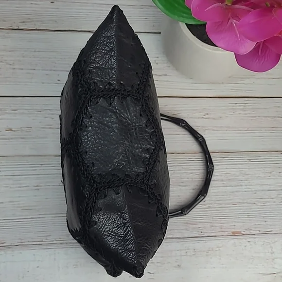 BLACK LEATHER & CROCHET PATCHWORK SMALL HANDBAG - Picture 6 of 10
